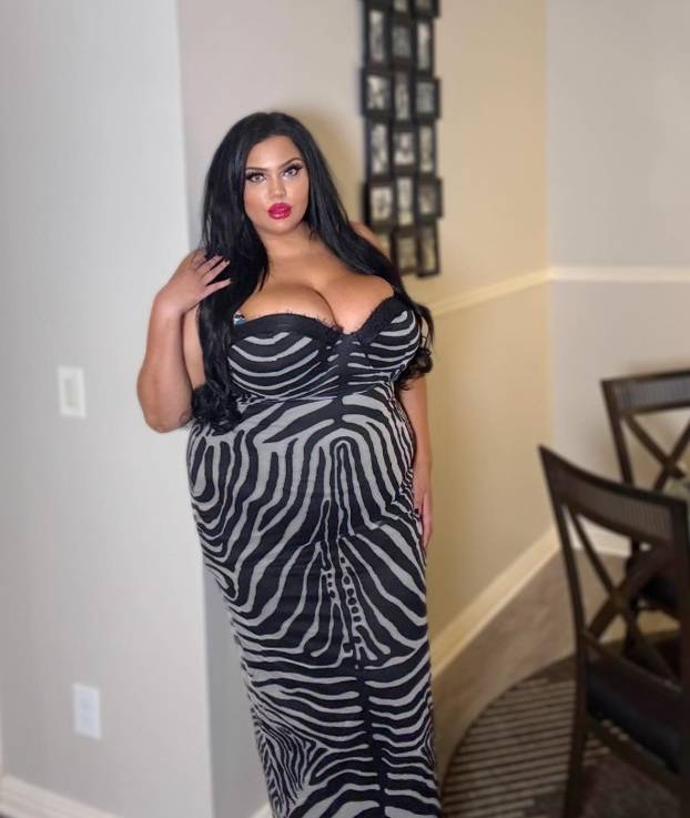 FOTO Bujno, bujnije - Alex! 'Ja sam velika cura.  Zaslužujemo se zabavljati. Znaju me vrijeđati...'