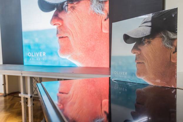 Vela Luka: Promocija novog albuma Olivera Dragojevića “Dolaziš”