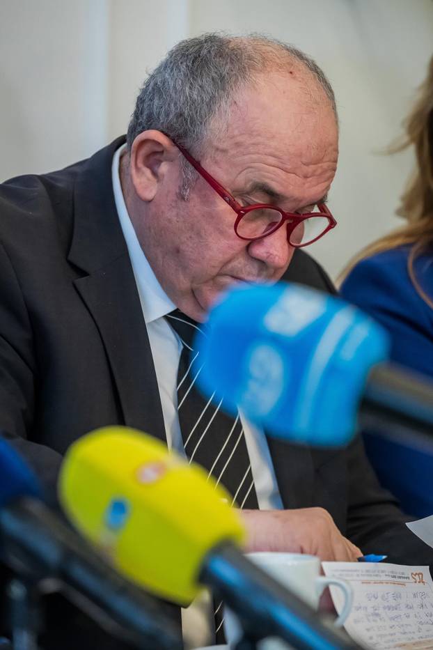 Split: Konferencija za medije Željka Keruma na kojoj je predstavio kandidata za lokalne izbore