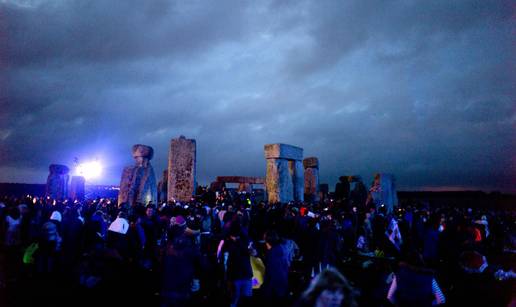 Stonehenge: Više od 18.000 ljudi proslavilo ljetni solsticij