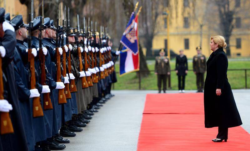 Kolinda: Sigurnost ne smijemo nikako uzeti zdravo za gotovo