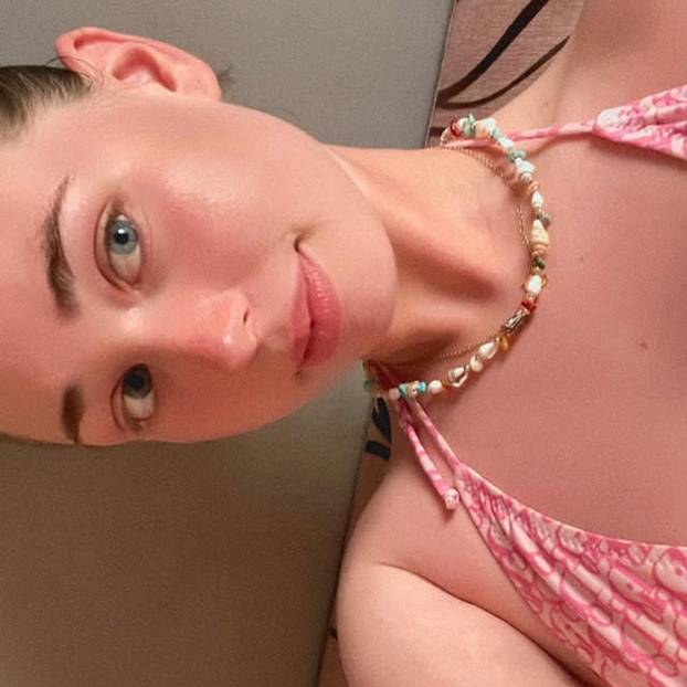 FOTO 'Dečki me u školi nikad nisu primjećivali, a danas ne mogu skinuti pogled s mene'