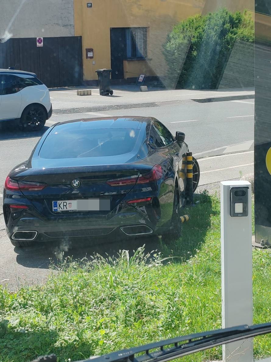 BMW-om došao u Remetinec: 'Čovjek ruši stupiće i guli lak na svom autu da bi parkirao...'