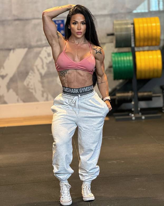 FOTO Patricia ima tijelo kojemu zavide čak i muškarci - Evo uz koje vježbe ostaje u formi