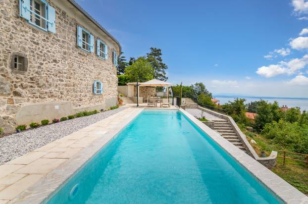 FOTO Kaštelet kod Opatije iz snova: Obnovili smo ga kako bismo očuvali obiteljske tajne