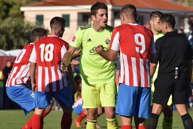 Solin: Šesnaestina finala Hrvatskog nogometnog kupa, HNK Sloga - GNK Dinamo