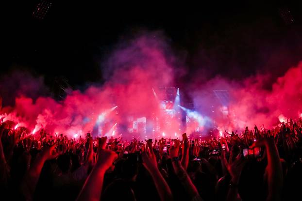 Šibenik: Koncert Marka Perkovića Thomsona na Šibenskom Šubićevcu