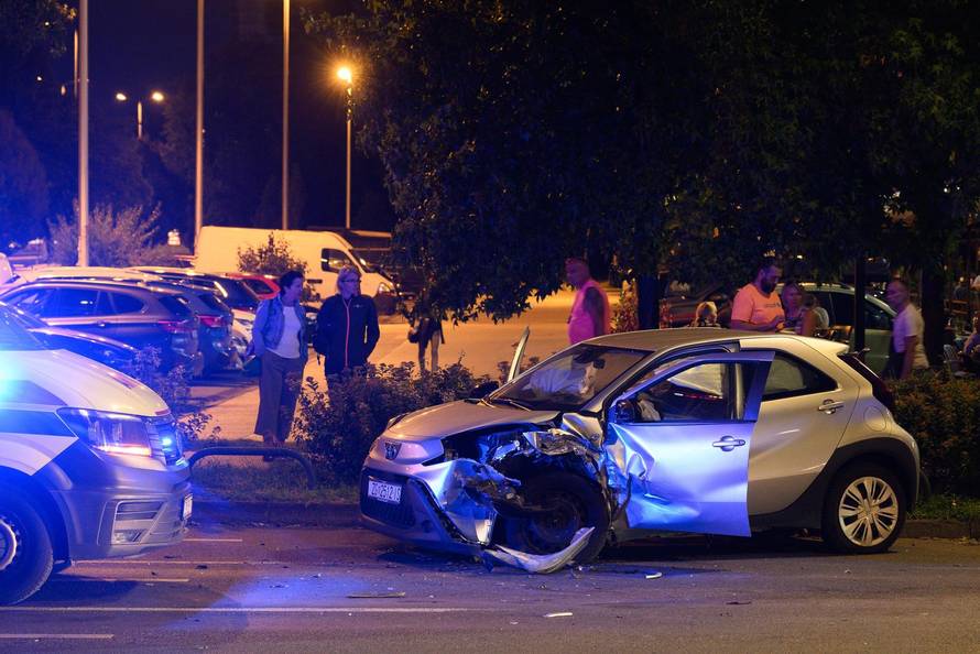 Zagreb: U prometnoj nesreći u Prečkom sudjelovala dva vozila