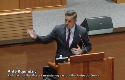 VIDEO Emotivan govor MOST-ovca u Saboru: 'Sustav je gazio mene i moju posvojenu djecu'