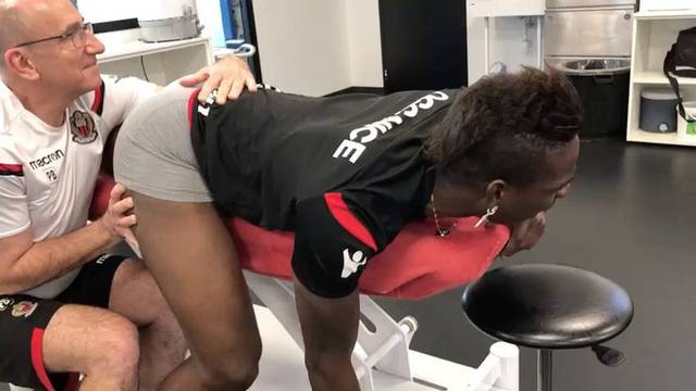 Balotelli nasmijao videom: Nije onako kako izgleda, kunem se!