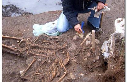 Pula: Pronašli dva ljudska kostura iz srednjeg vijeka 