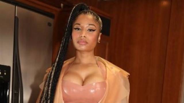 Opljačkali Nicki Minaj: Razbijali joj namještaj i uništili odjeću
