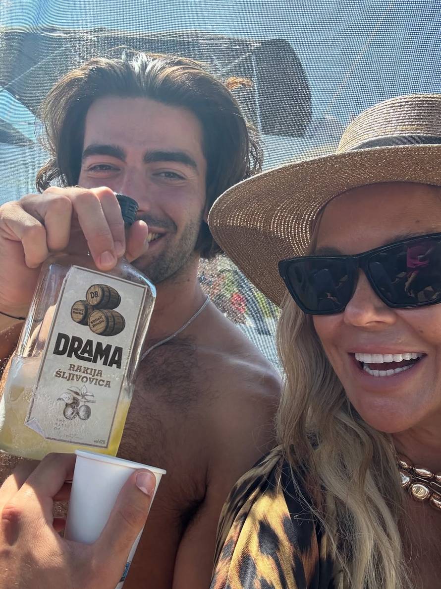 FOTO Šuput prvi put podijelila intimne fotografije sa Šimom! 'Toliko skroman, a toliko velik'