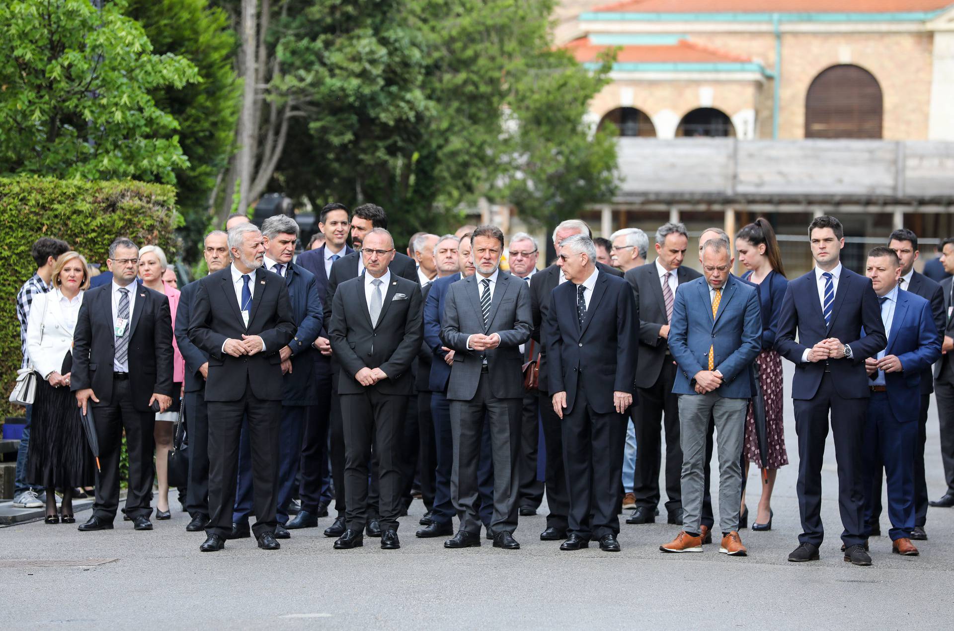 Zagreb: Polaganje vijenaca na Mirogoju povodom 77. obljetnice Bleiburga