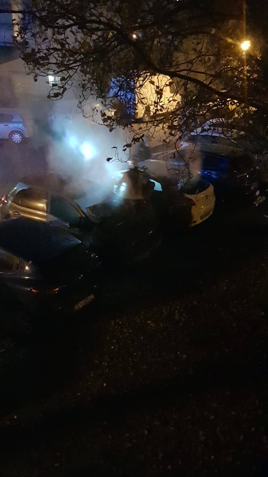 VIDEO U Zagrebu gorjeli auti