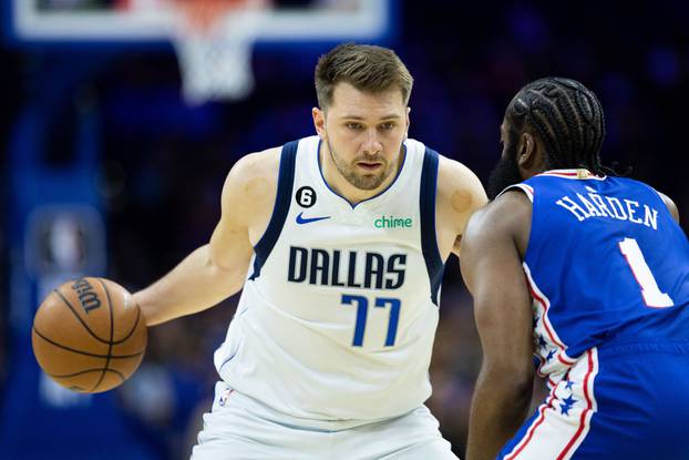 NBA: Dallas Mavericks at Philadelphia 76ers