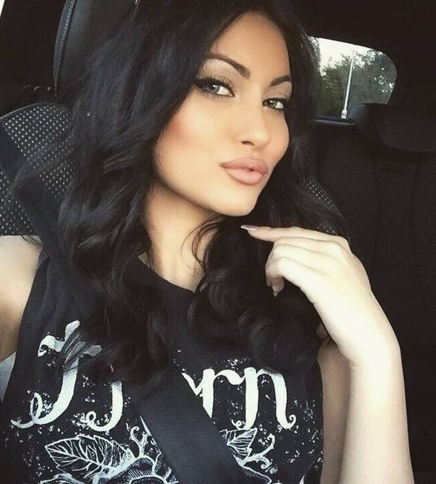 Hana Rodić prije svih operacija izgledala je potpuno drukčije: Evo koje je sve korekcije radila