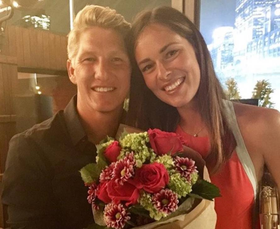 Stigao Luka: Ana Ivanović i Schweinsteiger postali roditelji