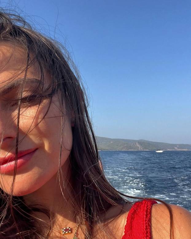 FOTO Ona ljubi F1 prvaka, a s drugim je vozačem dobila dijete