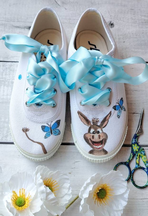 FOTO Samantini vezovi su hit: Ljudi ih naručuju za vjenčanja, bebu i prvi Božić u braku...