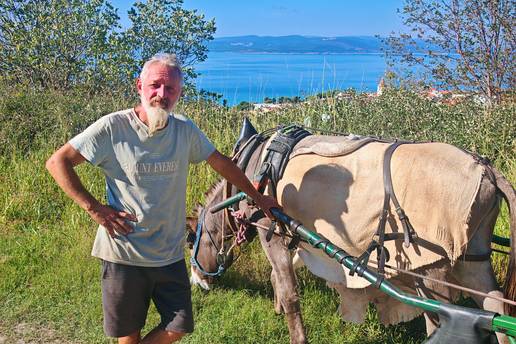 Sjeo na magarca i iz Francuske krenuo u Indiju - do Makarske mu je trebalo više od tri godine