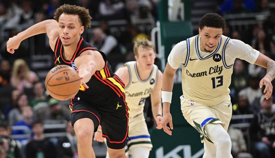 NBA: Atlanta Hawks at Milwaukee Bucks