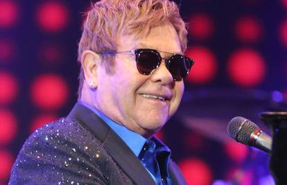 Elton John je hitno primljen u bolnicu zbog opasne infekcije