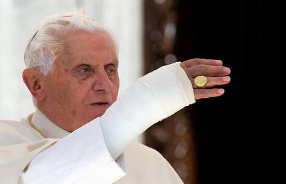 Italija: Papa Benedikt XVI slavi blagdan Velike Gospe