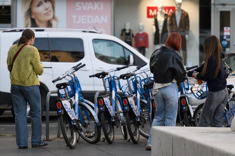 Zagreb: Centar grada na drugi dan štrajka u Zagrebačkom holdingu