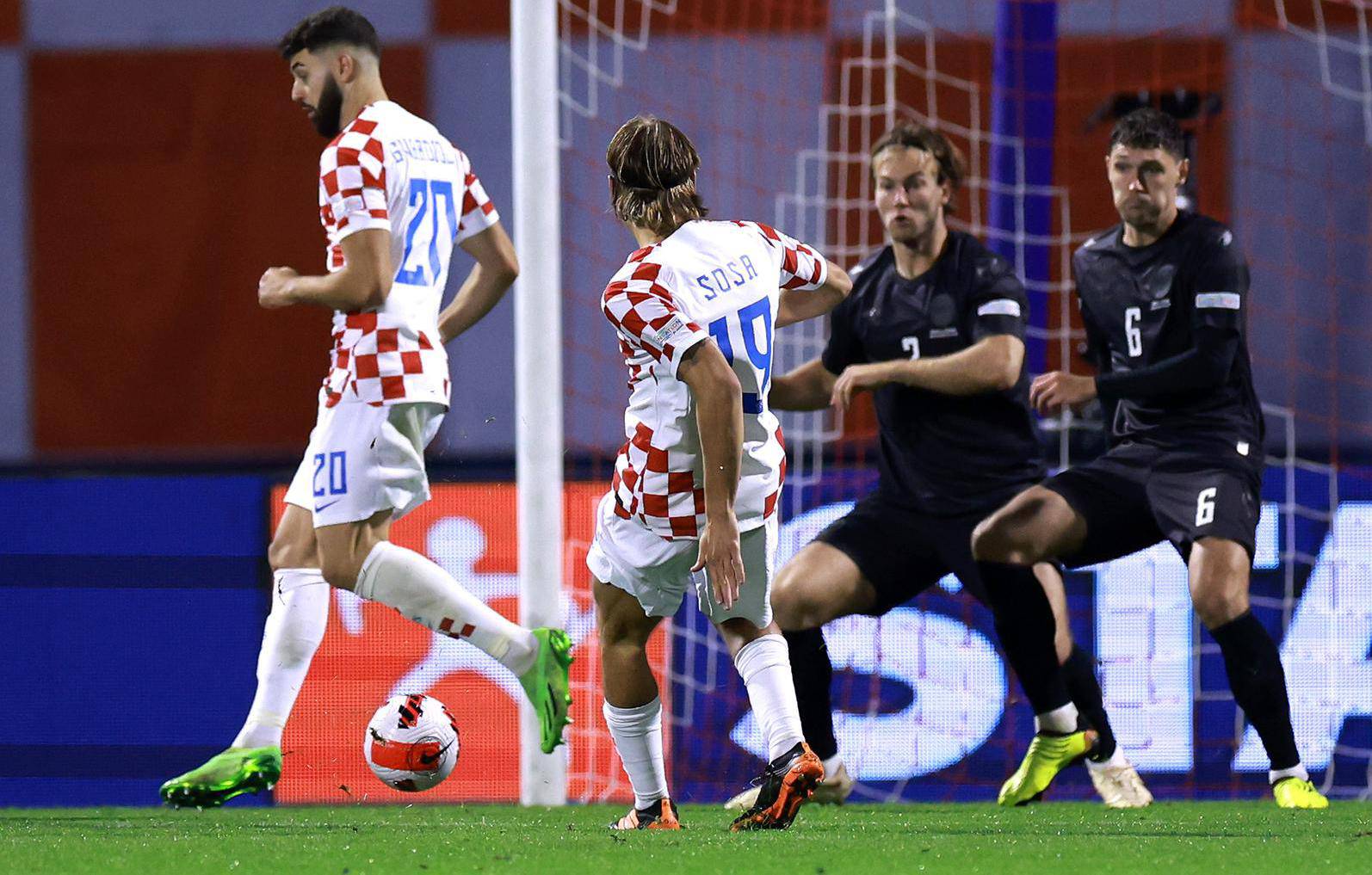 Hrvatska povela protiv Danske, Borna Sosa zabio za 1:0