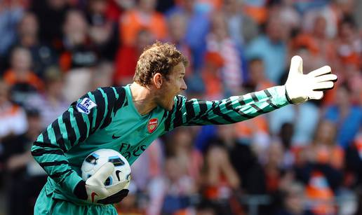 Arsenal slavio kod Blackpoola, Jens Lehmann se vratio na gol