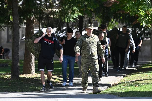 FOTO Pogledajte buduće vojnike i vojnikinje Hrvatske vojske