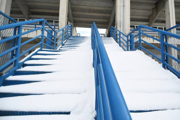 Kopivnica: Stadion Ivan Kušek Apaš osvanuo pod snježnim pokrivačem