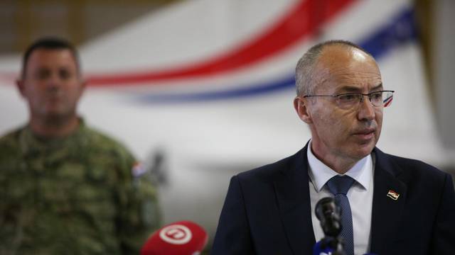 Zemunik: MORH otkrio tko su poginuli piloti, ministar Krstičević podnio ostavku