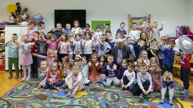 Uručene su nagrade dječjim vrtićima i školi na natječaju A1 Hrvatske