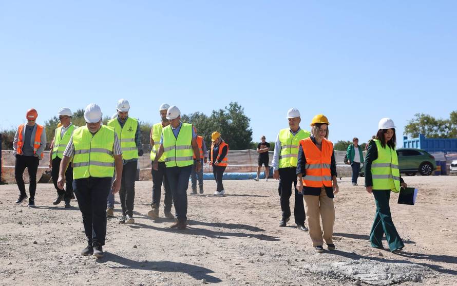 FOTO Projekt od 34 milijuna dolazi do kraja: Evo kako će izgledati uređena osječka Luka