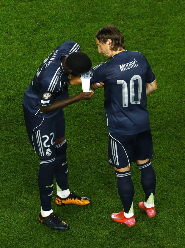 FIFA Club World Cup - Group H - RB Salzburg v Real Madrid