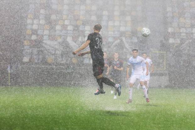 Utakmica između Rijeke i Sparte Prag u Konferencijskoj ligi prekinuta zbog kiše