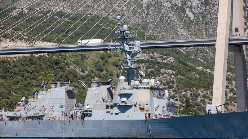 FOTO Srušio je iransku raketu: Američki razarač USS Oscar Austin uplovio je u Dubrovnik