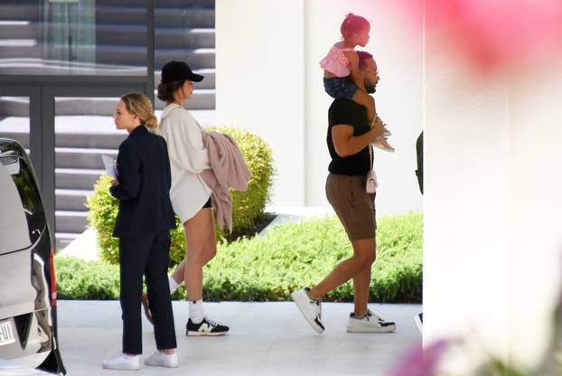 EKSKLUZIVNE FOTOGRAFIJE: John Legend stigao u Pulu