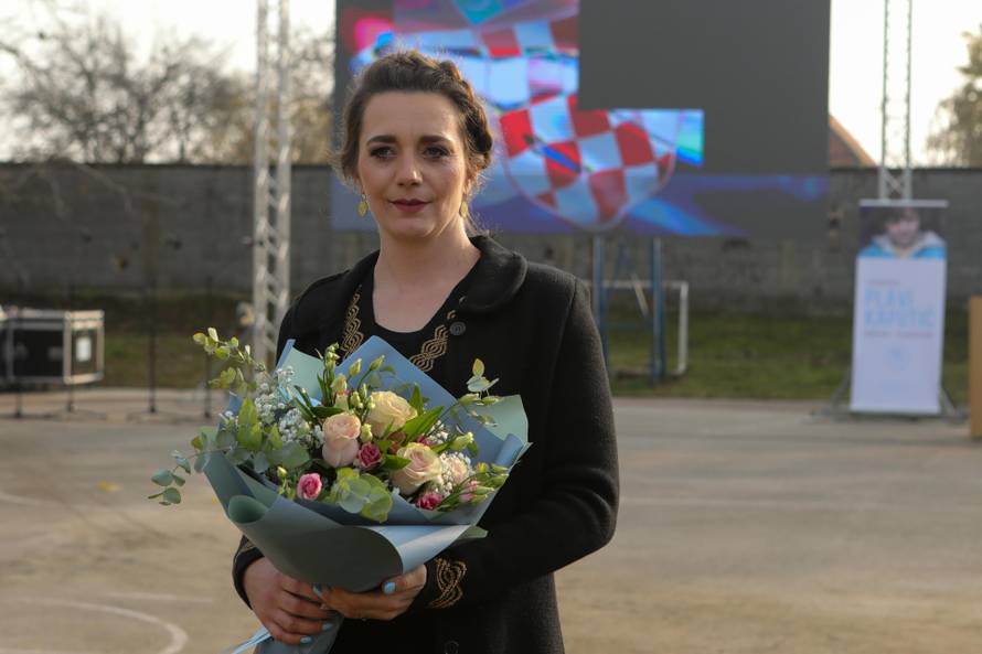 Berak: Premijera dokumentarnog filma Plavi kaputić o djevojčici Željki Jurić