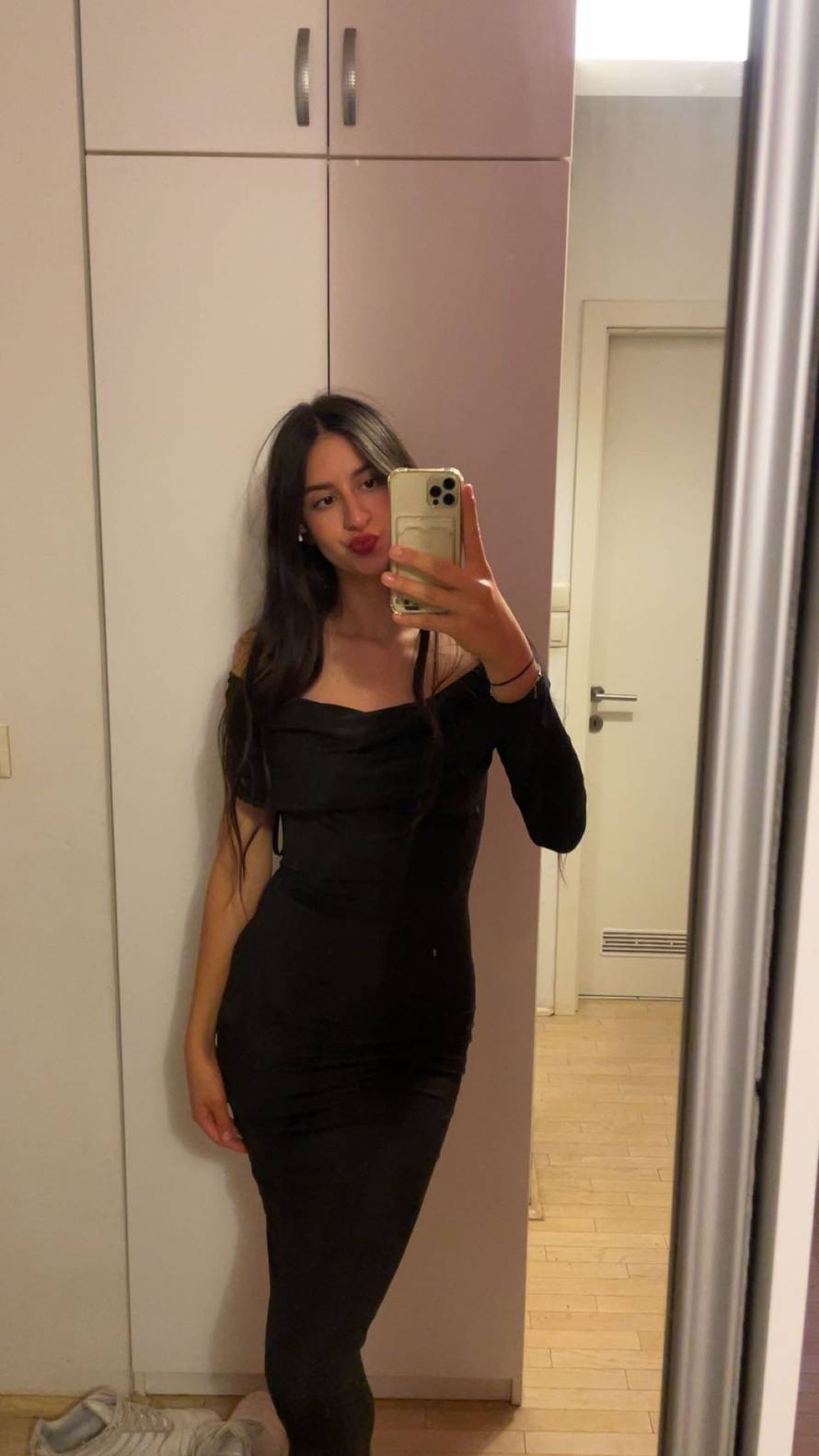 Kći zvijezde dance scene 90-ih stiže na male ekrane:  'Moglo bi mi biti teže zbog slavne mame'