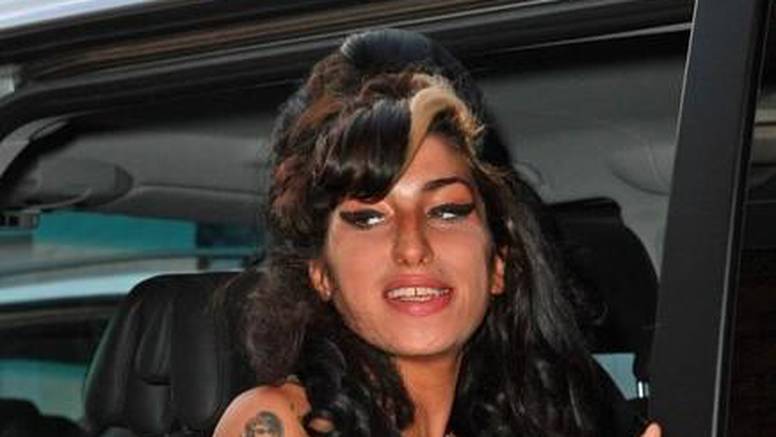 Amy Winehouse priznala kako i ona voli djevojke?