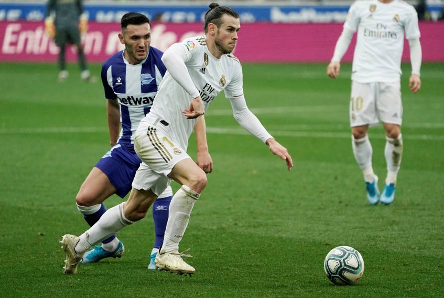 La Liga Santander - Deportivo Alaves v Real Madrid