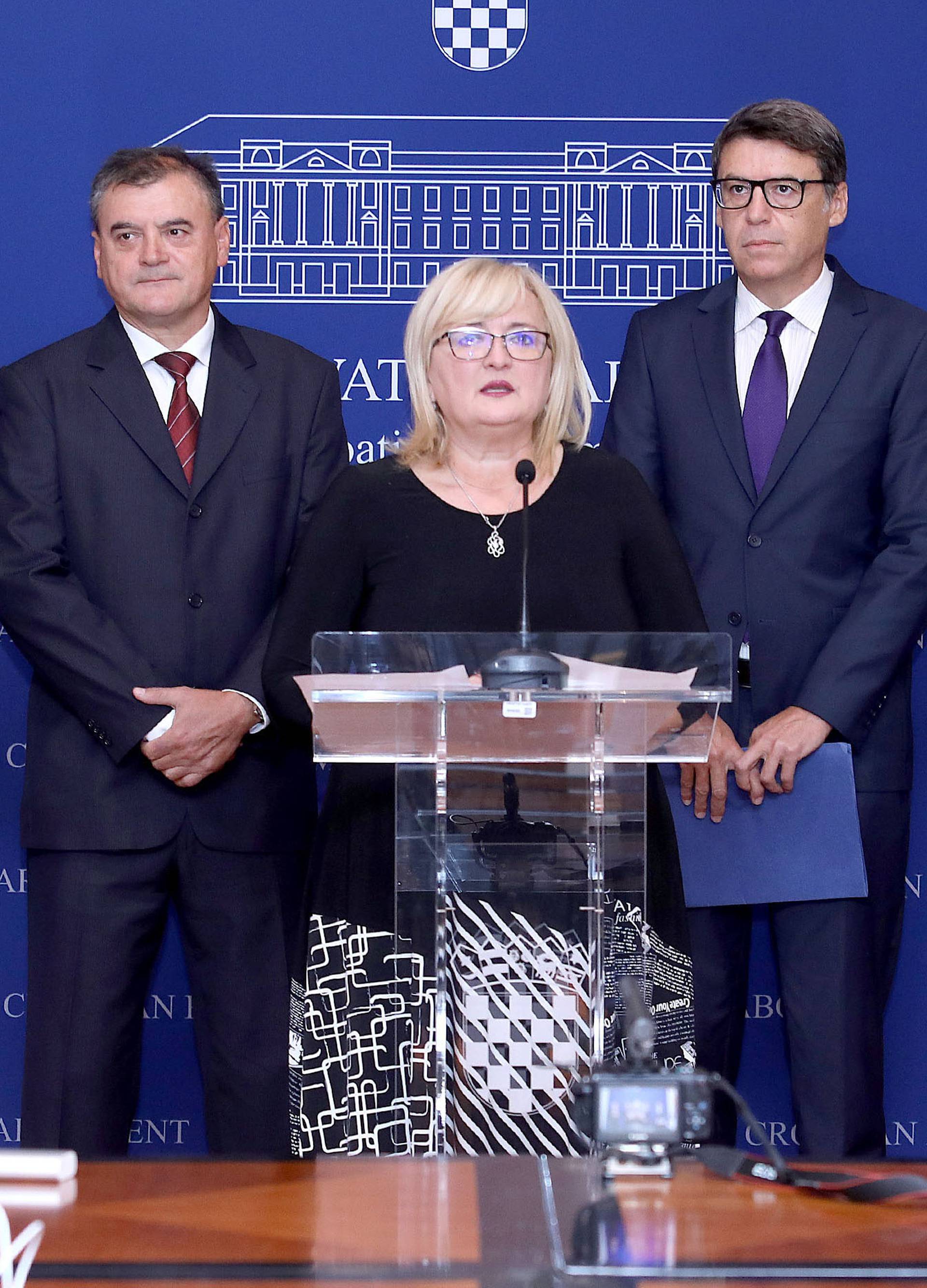 Zagreb: Zastupnici oporbe o pokretanju opoziva ministra KujundÅ¾iÄa