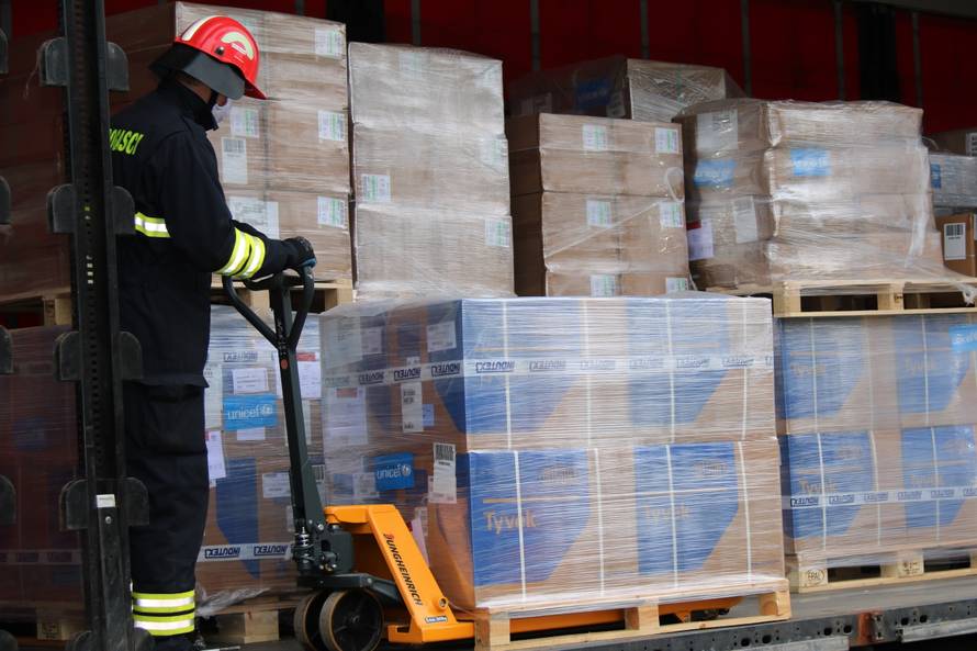 Nova pošiljka stigla u Zagreb: Poslali 4 tone zaštitne opreme