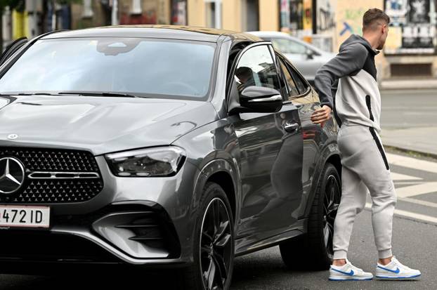 Nogometaši počeli pristizati na okupljanje u Zagrebu