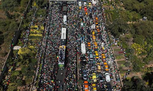 FOTO &Ccaron;udesna fe&scaron;ta u Senegalu! Pogledajte kako je narod u Dakru do&ccaron;ekao svoje heroje...