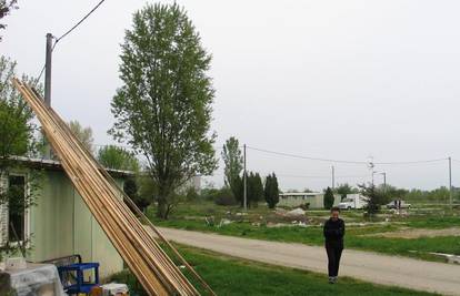 Karlovac: Ukrali montažne kućice iz naselja "Gaza"