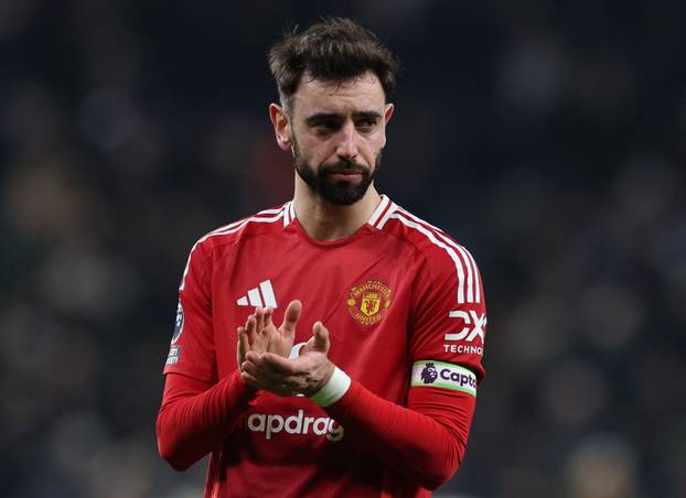 Premier League - Tottenham Hotspur v Manchester United